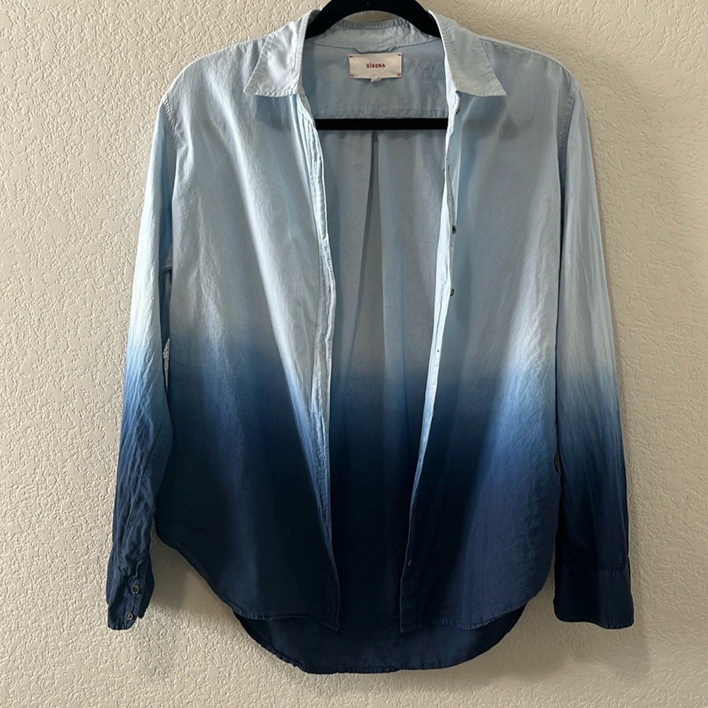 XIRENA Beau Ombré Button Down Shirt Long Sleeve, Blu Dawn, Size XS